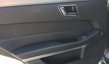 Mercedes-Benz E300 Elegance completo